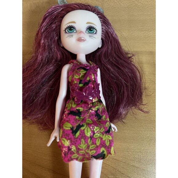 EVER AFTER HIGH DRAGON GAMES FOREST PIXIES "HARELOW" DOLL - Picture 2 of 9